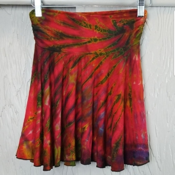 Red tye dye skirt - Picture 4 of 4